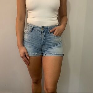 - 👖 American Eagle Outfitters High Waist Denim Shorts -  Woman’s Size 0 👖